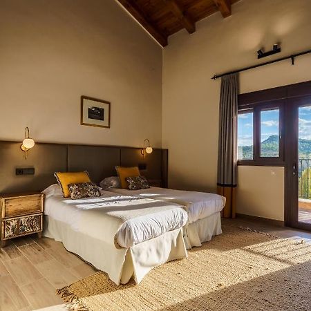 El Balcon De La Vega Hotell Pareja Exteriör bild