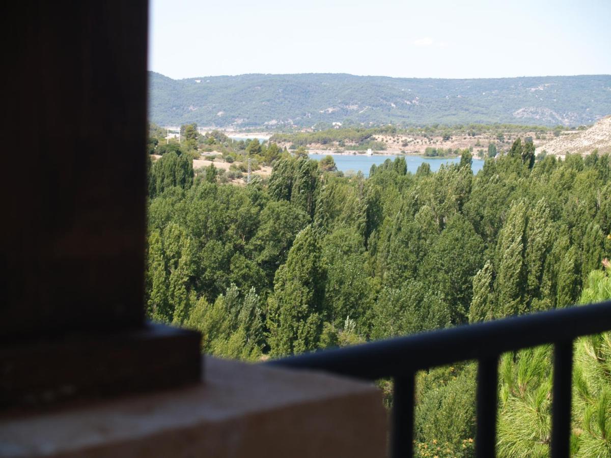 El Balcon De La Vega Hotell Pareja Exteriör bild