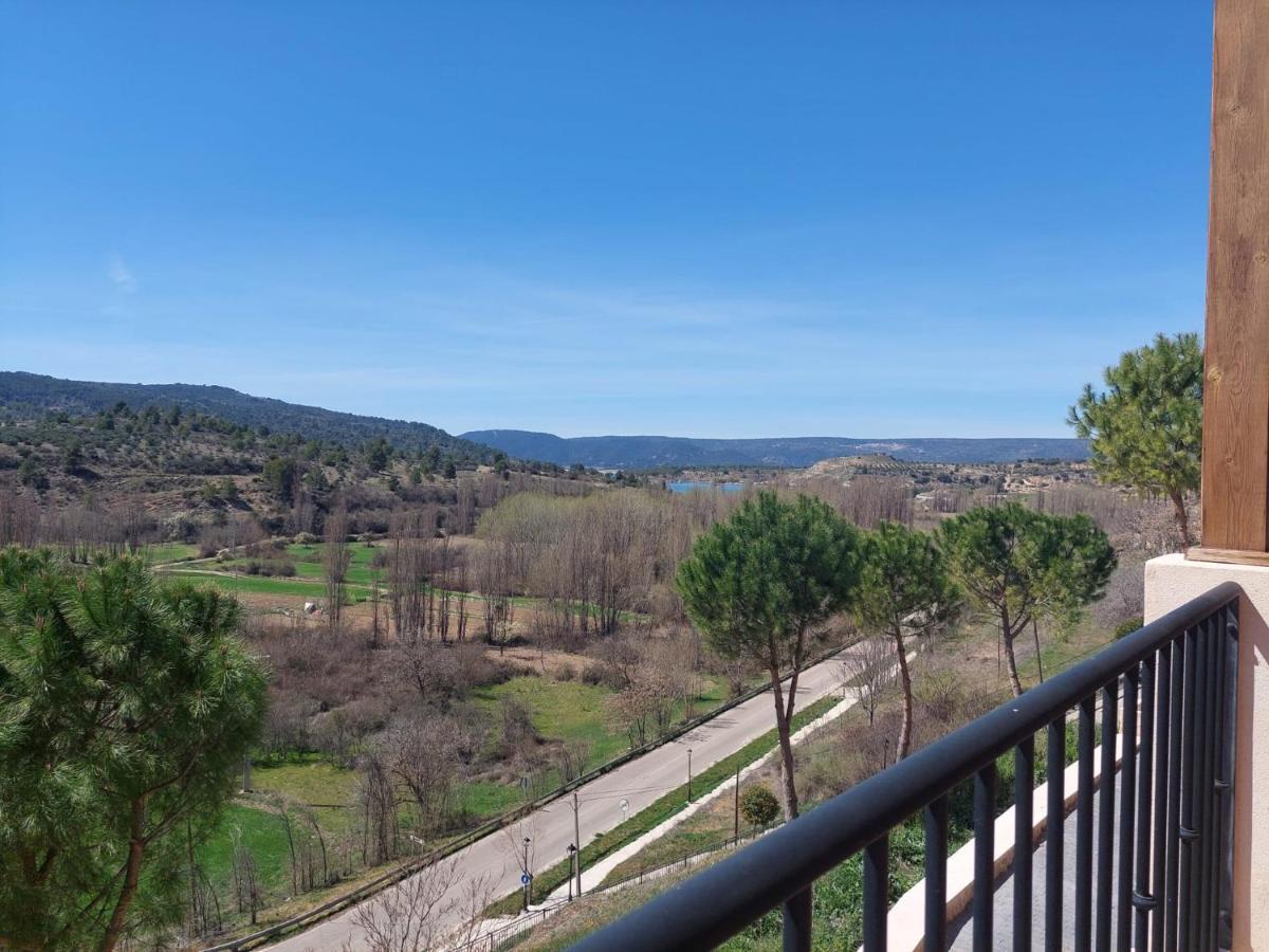 El Balcon De La Vega Hotell Pareja Exteriör bild